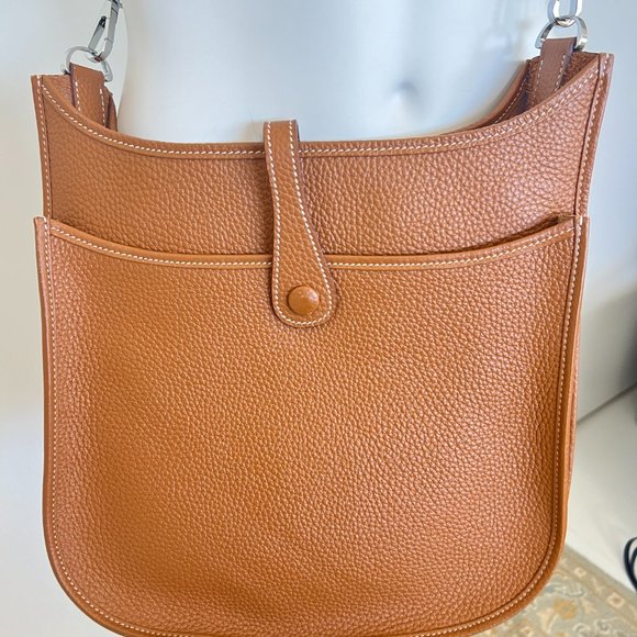 Evelyne III PM Gold Clemence Bag w/ Silver Hardware - Picture 6 of 16